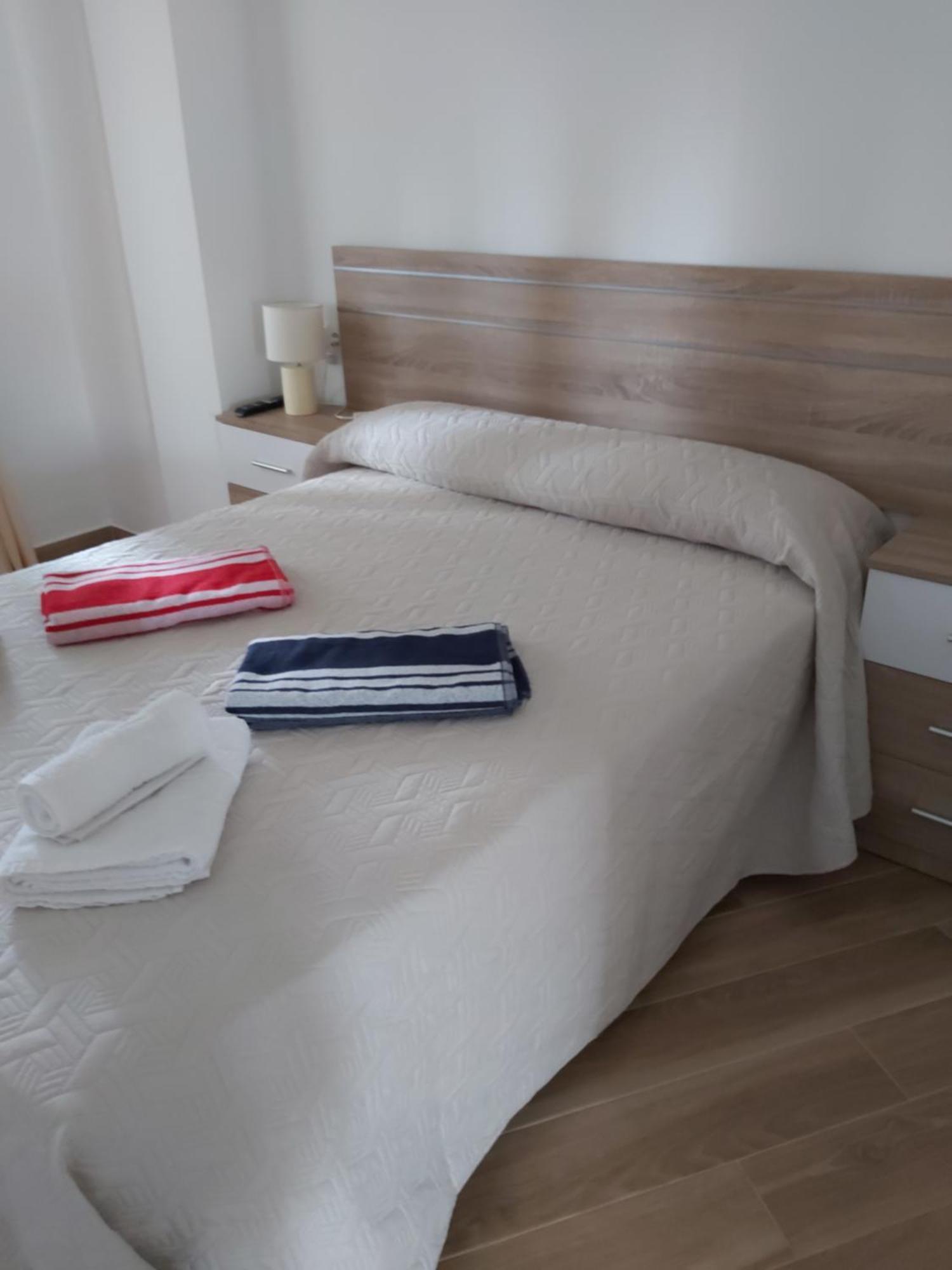 Apartamento La Casa Del Abuelo ネルハ エクステリア 写真